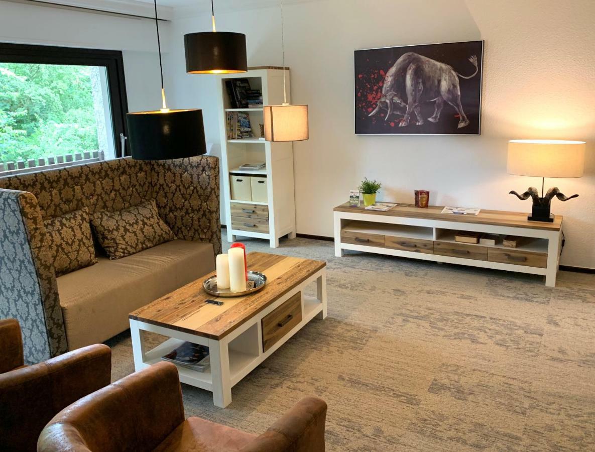 Besotel Erkrath- Schicke Fewo Oder Apartments Zentral Naehe Bahnhof Und Autobahn Im Neandertal Mit Glasfaser Wlan Und Freies Parken Екстериор снимка